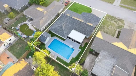 3508 80th Street Galveston TX 77551