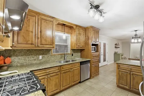 3508 80th Street Galveston TX 77551