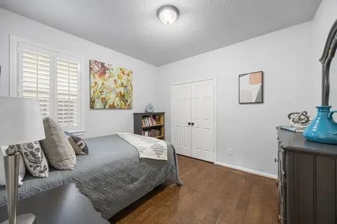 3010 Five Oaks Drive Missouri City TX 77459