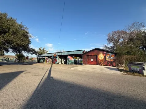 4400 Canal Street Houston TX 77011