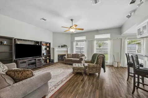 406 Smith Lane League City TX 77573