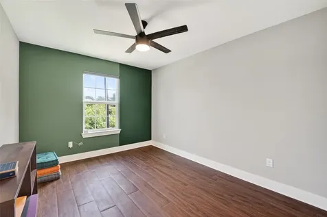 436 Owens Street Houston TX 77029