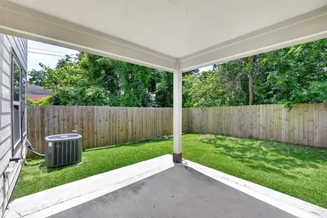 436 Owens Street Houston TX 77029