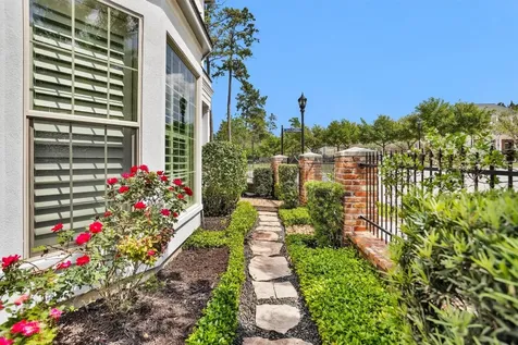 14 Jetty Point Drive The Woodlands TX 77380