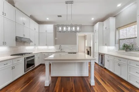 14 Jetty Point Drive The Woodlands TX 77380