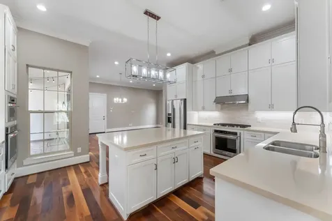 14 Jetty Point Drive The Woodlands TX 77380