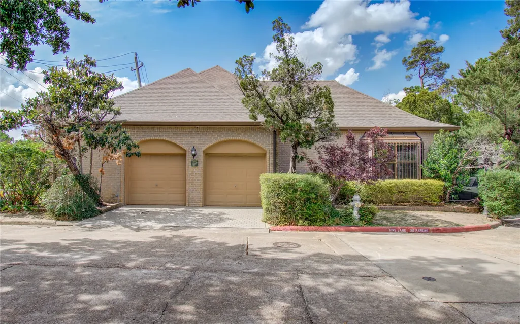 9712 Longmont Drive Houston TX 77063