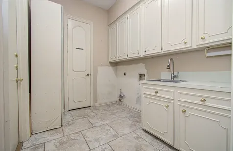9712 Longmont Drive Houston TX 77063