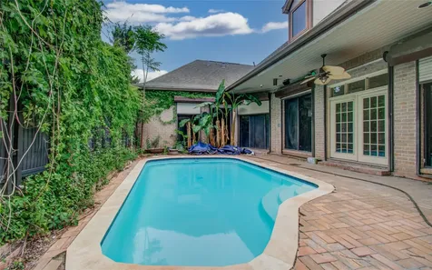 9712 Longmont Drive Houston TX 77063