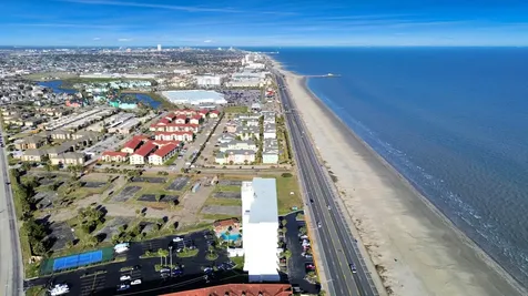 7310 Seawall Boulevard 409 Galveston TX 77551