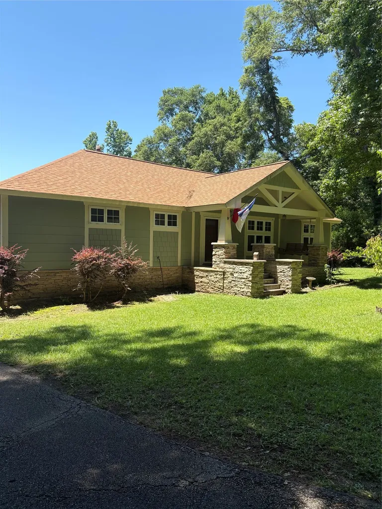 165 Ivory Tower Goodrich TX 77335