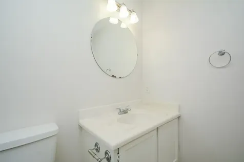 2121 El Paseo Street 2002 Houston TX 77054