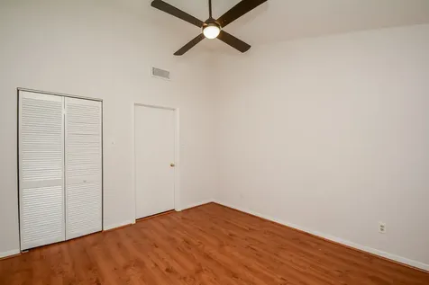 2121 El Paseo Street 2002 Houston TX 77054