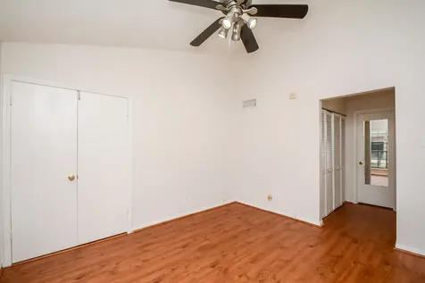 2121 El Paseo Street 2002 Houston TX 77054