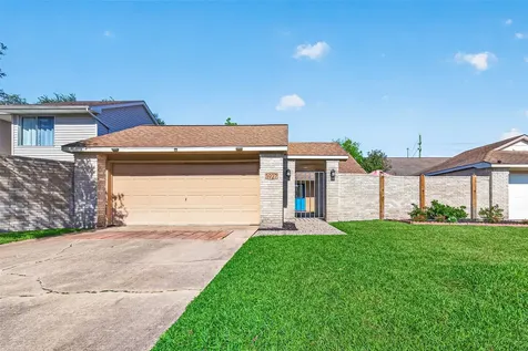 3927 Heathersage Drive Houston TX 77084