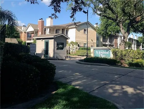 2121 Hepburn Street 613 Houston TX 77054