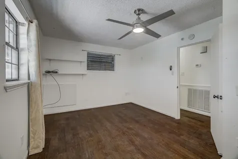 2128 59th Street Galveston TX 77551
