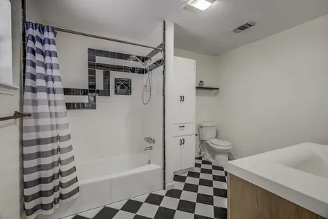 2128 59th Street Galveston TX 77551
