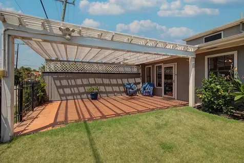 2128 59th Street Galveston TX 77551