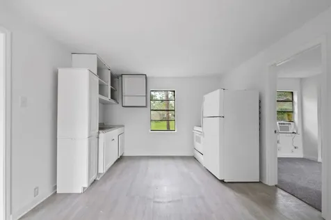 806 East Emily Avenue 6 Wharton TX 77488