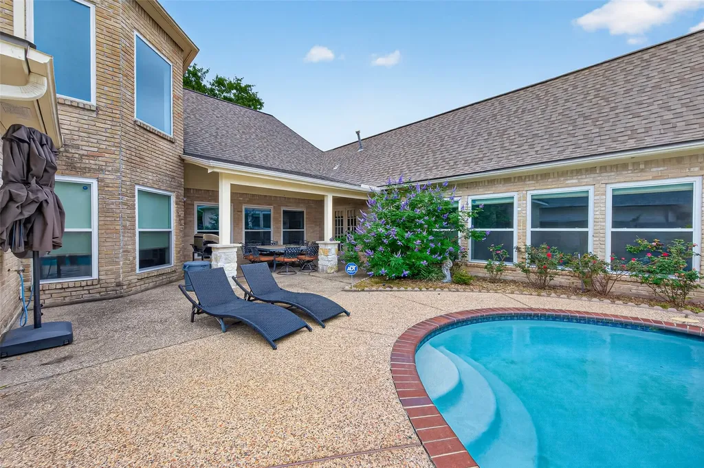 15106 Dawnbrook Drive Houston TX 77068