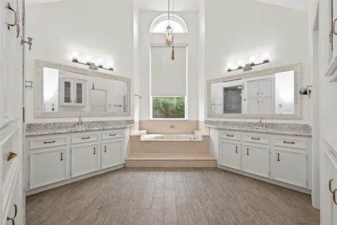 15106 Dawnbrook Drive Houston TX 77068