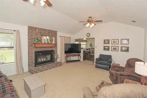 175 Checkmate Livingston TX 77351