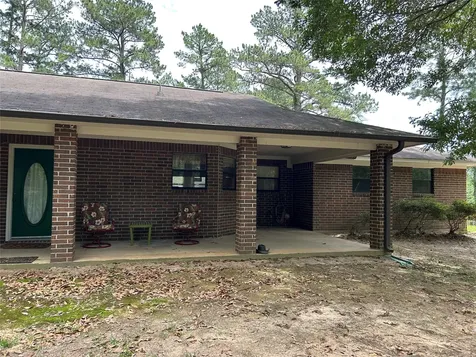 175 Checkmate Livingston TX 77351