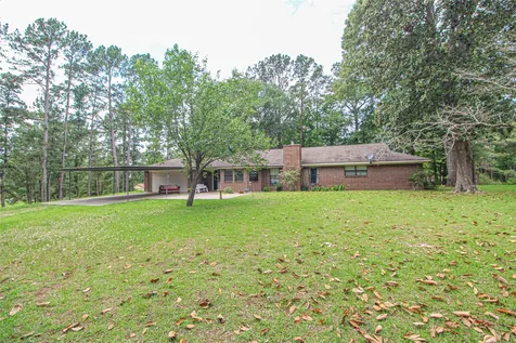 175 Checkmate Livingston TX 77351