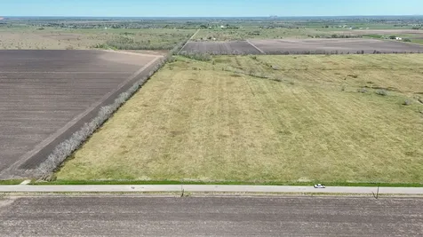 4439 Schultz Road Damon TX 77430
