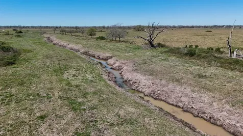 4439 Schultz Road Damon TX 77430