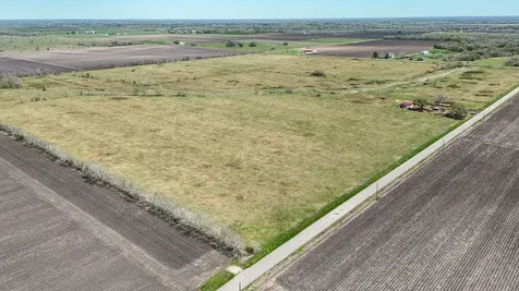 4439 Schultz Road Damon TX 77430