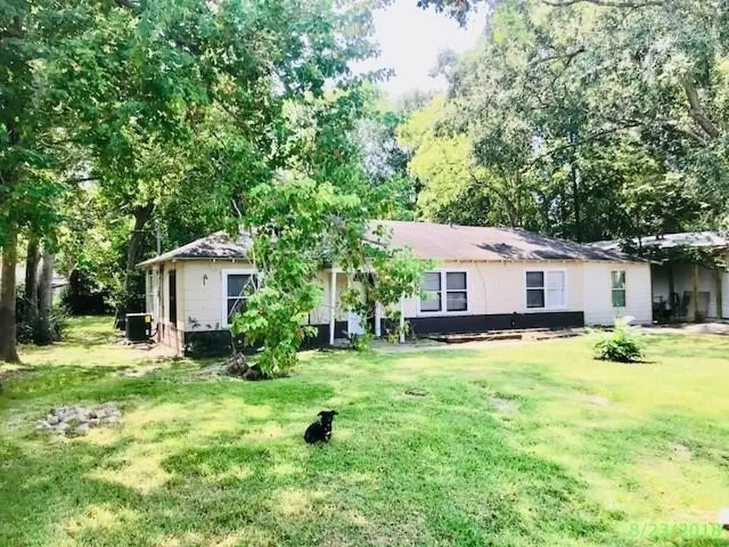 810 Reidland Street Crosby TX 77532