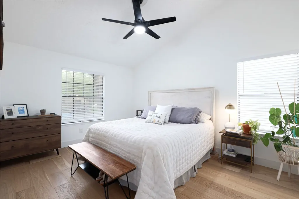 8812 United Kingdom Drive Austin TX 78748