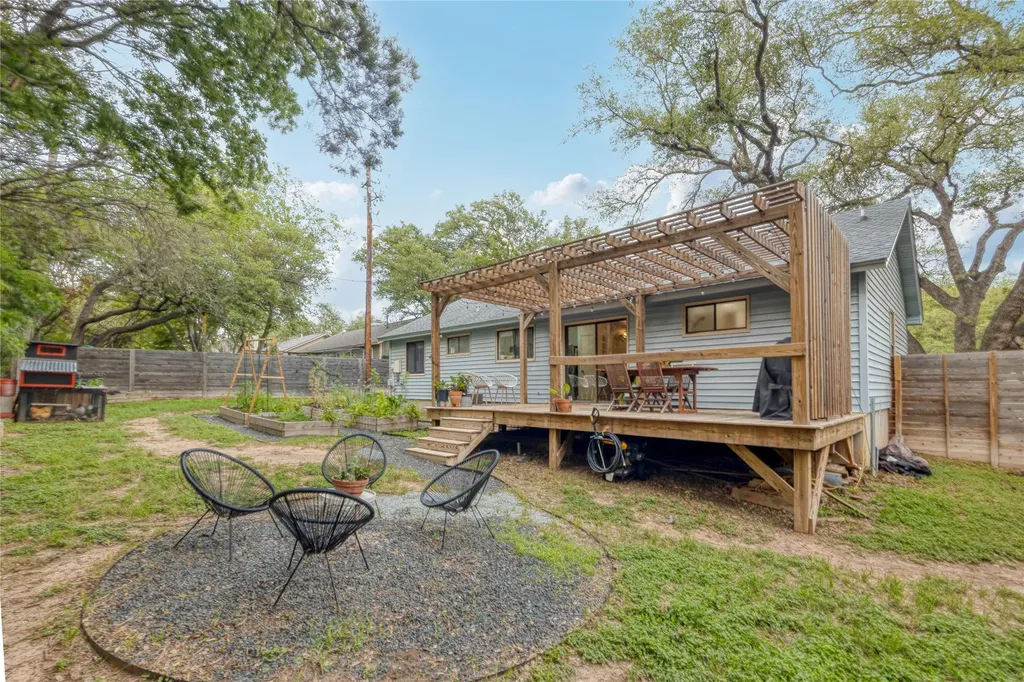 8812 United Kingdom Drive Austin TX 78748