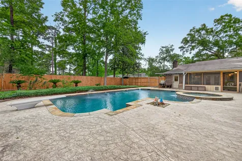 20586 Split Oak Drive New Caney TX 77357