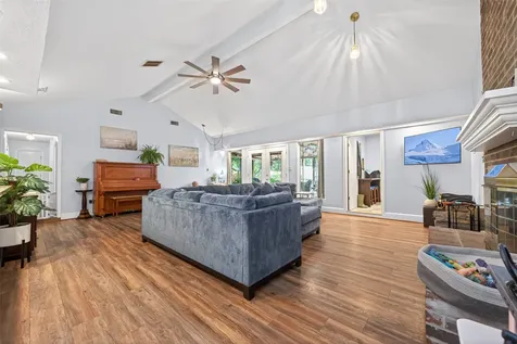 20586 Split Oak Drive New Caney TX 77357