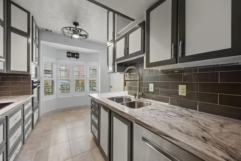 7447 Cambridge Street 117 Houston TX 77054