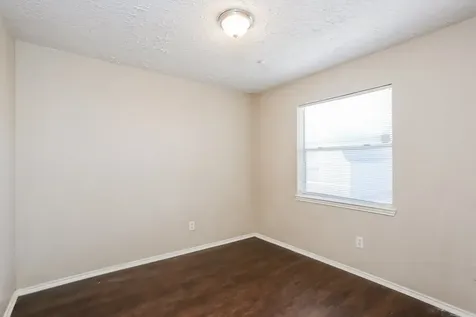 11 Crestbriar Court Baytown TX 77521