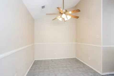 11 Crestbriar Court Baytown TX 77521