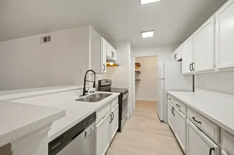10733 Braes Bend Drive 10733 Houston TX 77071