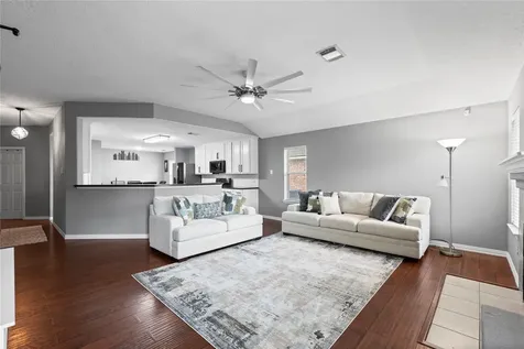 10819 Redwood Drive Baytown TX 77523