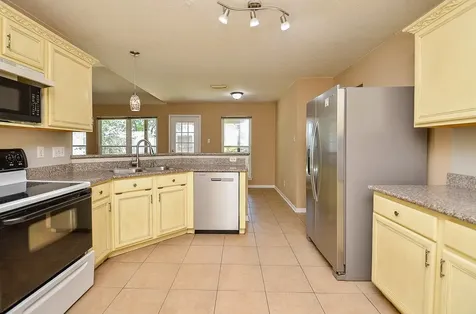 4521 W Columbary Drive Rosenberg TX 77471