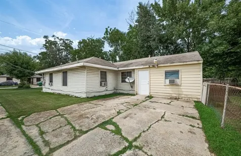6741 Goforth Street Houston TX 77021