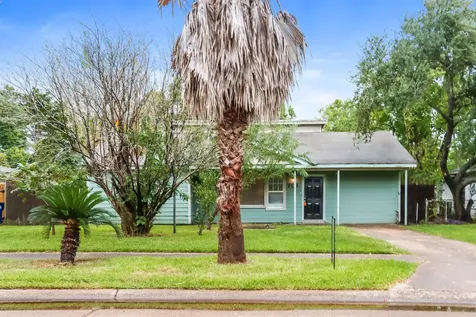 701 22nd Avenue N Texas City TX 77590