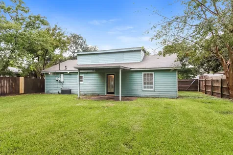 701 22nd Avenue N Texas City TX 77590