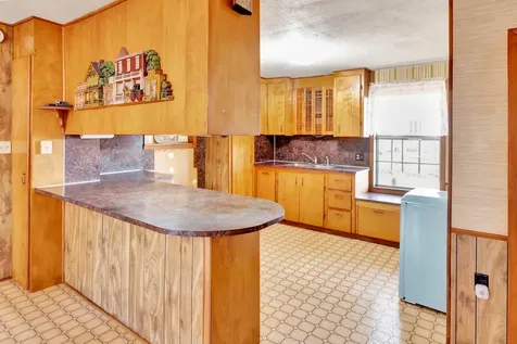 10957 N Us Highway 77 Schulenburg TX 78956