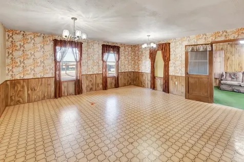 10957 N Us Highway 77 Schulenburg TX 78956