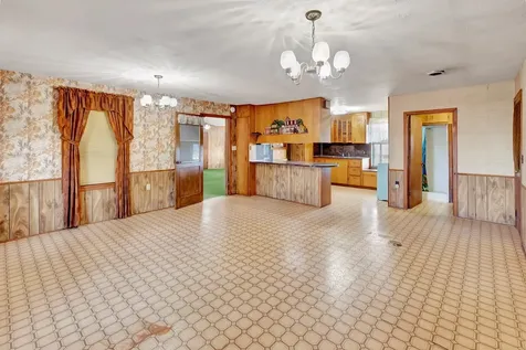 10957 N Us Highway 77 Schulenburg TX 78956