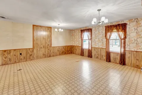 10957 N Us Highway 77 Schulenburg TX 78956
